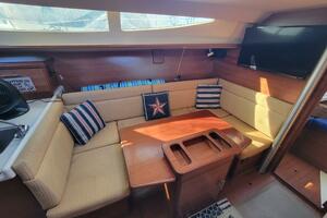33ft Hunter Yacht For Sale