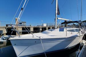 33ft Hunter Yacht For Sale