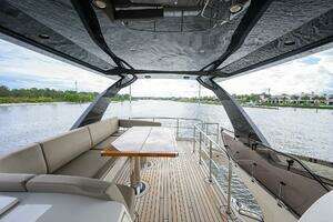 2016 Marquis 660 Sport Yacht thumbnail 28