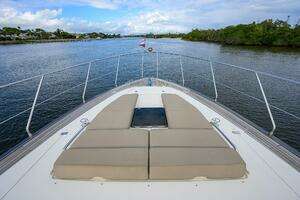 2016 Marquis 660 Sport Yacht thumbnail 37