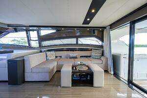 2016 Marquis 660 Sport Yacht thumbnail 3