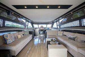 2016 Marquis 660 Sport Yacht thumbnail 2