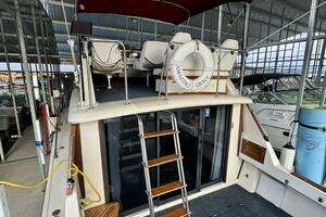 1979 Silverton 34 Convertible thumbnail 90
