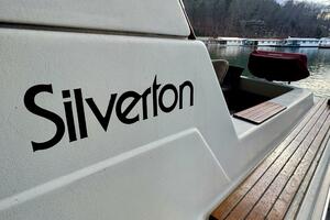 34ft Silverton Yacht For Sale