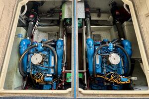 34ft Silverton Yacht For Sale