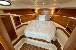 SHE S A LADY 39ft Back Cove Yacht For Sale