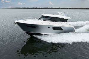 2019 Tiara Yachts C49 Coupe thumbnail 58