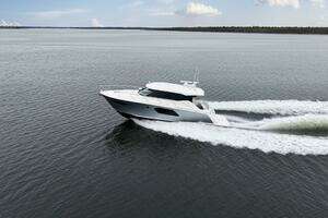 2019 Tiara Yachts C49 Coupe thumbnail 55