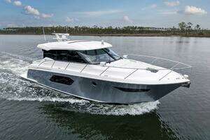 2019 Tiara Yachts C49 Coupe thumbnail 1