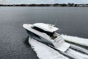 2019 Tiara Yachts C49 Coupe thumbnail 54
