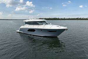 2019 Tiara Yachts C49 Coupe thumbnail 49