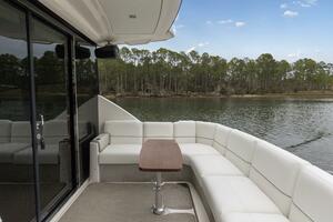 2019 Tiara Yachts C49 Coupe Rear Deck (2)