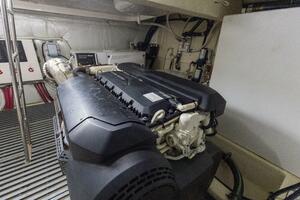 2019 Tiara Yachts C49 Coupe Engine Room (3)