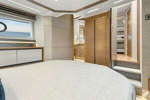 2019 Tiara Yachts C49 Coupe thumbnail 19