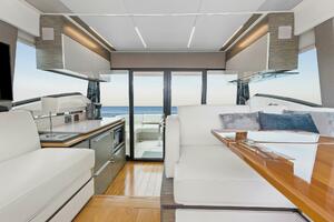 2019 Tiara Yachts C49 Coupe Salon And Bridge (2)