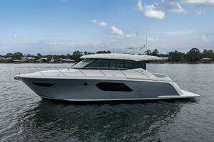 2019 Tiara Yachts C49 Coupe thumbnail 52