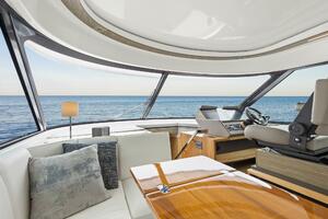 2019 Tiara Yachts C49 Coupe Salon And Bridge (4)