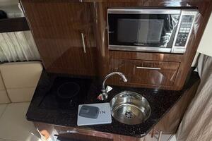 28ft Regal Yacht For Sale