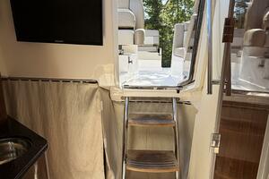 28ft Regal Yacht For Sale