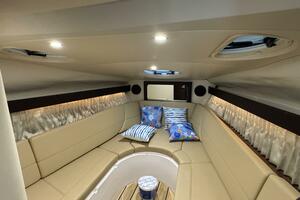 28ft Regal Yacht For Sale