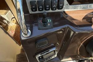 28ft Regal Yacht For Sale