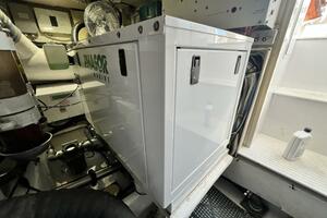 Viking 55 DOUBLE NICKEL - Engine Room