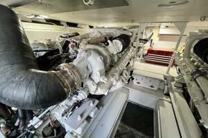 Viking 55 DOUBLE NICKEL - Engine Room