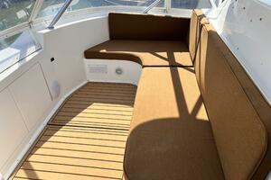 Viking 55 DOUBLE NICKEL - Fly Bridge Seating