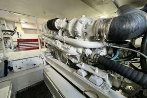 Viking 55 DOUBLE NICKEL - Engine Room