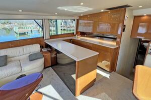 Viking 55 DOUBLE NICKEL - Salon/Galley