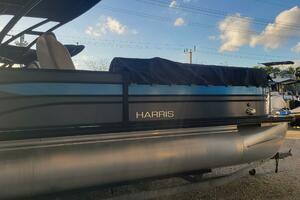 Photo 5922431 for 2023 Harris 250 Sunliner Sport  