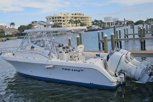 32ft Pro Line Yacht For Sale