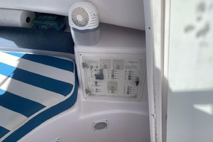32ft Pro Line Yacht For Sale