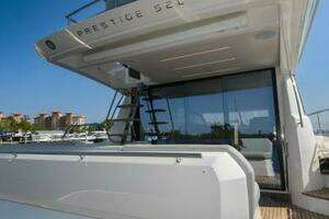 2023 Prestige 520 Flybridge thumbnail 20