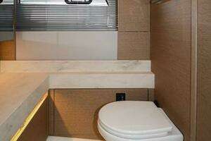 2023 Prestige 520 Flybridge thumbnail 13