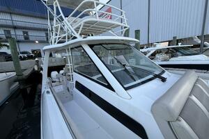 42FT (12.95M) BOSTON WHALER