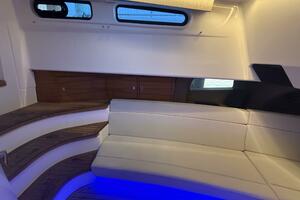 42FT (12.95M) BOSTON WHALER