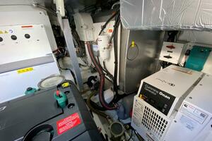 LUCKY ONE 46ft Prestige Yacht For Sale