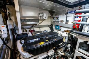 2019 63 Prestige Flybridge - RT Time - Engine Room