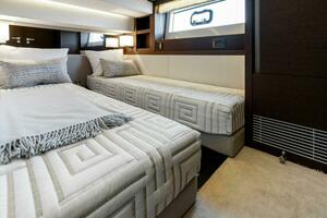 2019 63 Prestige Flybridge - RT Time - Guest Stateroom