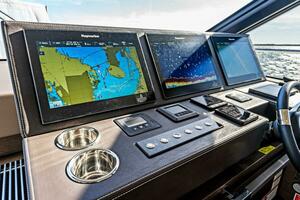 2019 63 Prestige Flybridge - RT Time - Electronics