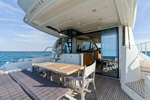 2019 63 Prestige Flybridge - RT Time - Cockpit