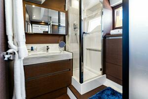 2019 63 Prestige Flybridge - RT Time - Master Stateroom Head