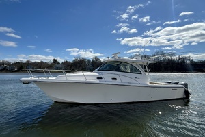 2018 Pursuit OS 385 Offshore thumbnail 1