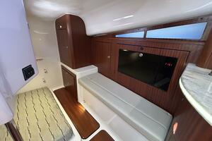 38ft Pursuit Yacht For Sale