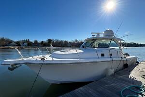 38ft Pursuit Yacht For Sale