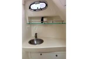 28ft Boston Whaler Yacht For Sale