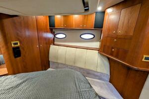 50ft Cruisers Yachts Yacht For Sale