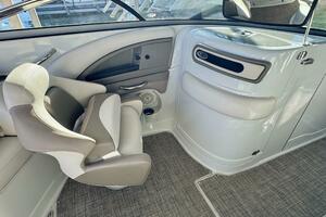 24ft Crownline Yacht For Sale