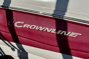 24ft Crownline Yacht For Sale